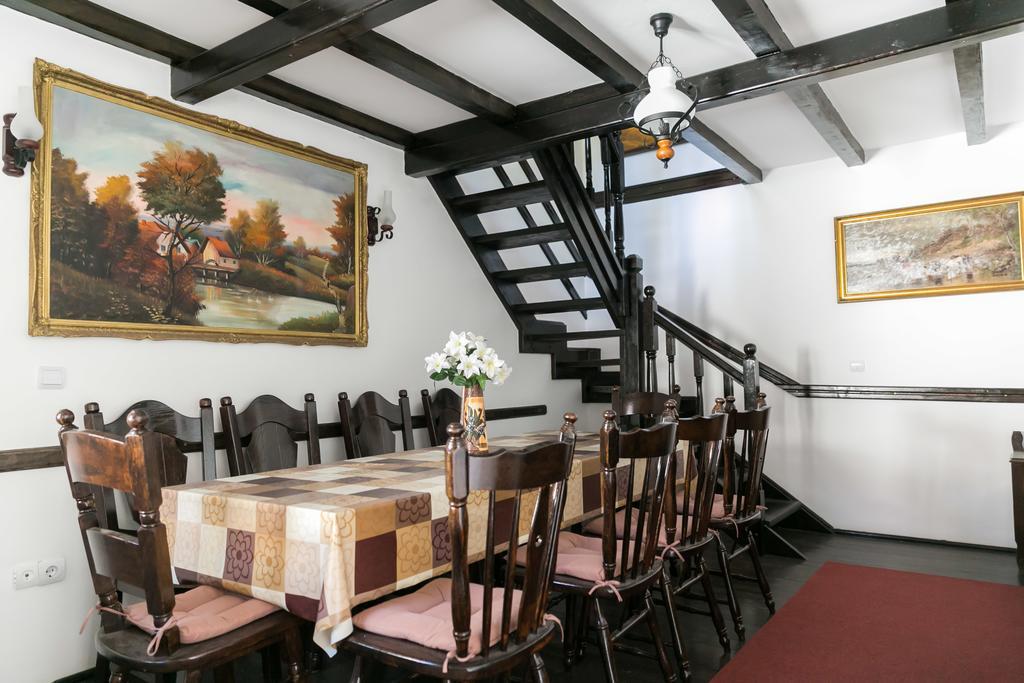 Casa Cu Cerdac Hotel Segesvár Kültér fotó