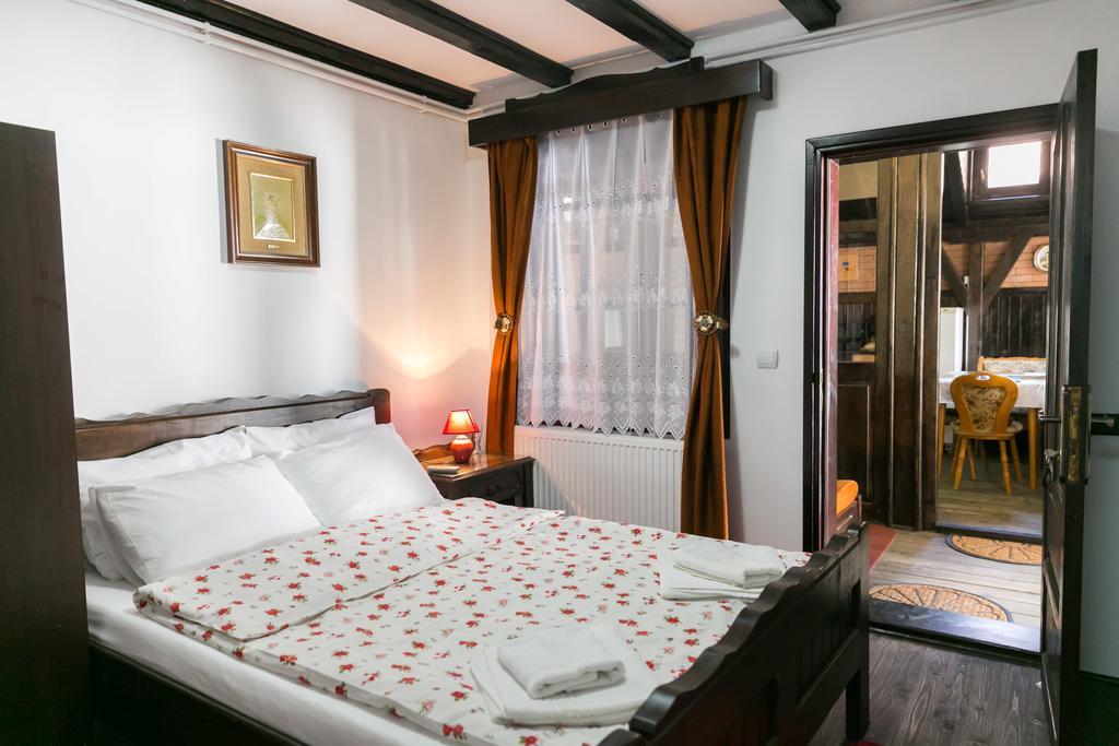 Casa Cu Cerdac Hotel Segesvár Kültér fotó