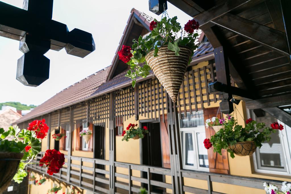 Casa Cu Cerdac Hotel Segesvár Kültér fotó